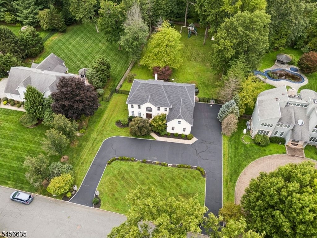 18 DOWNINGTOWN COURT, Warren Twp., NJ 07059 — photo 2