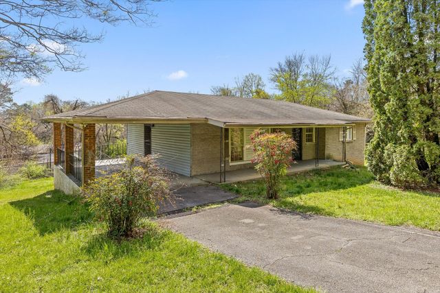 3000 Mary Walker Place, Chattanooga, TN 37411