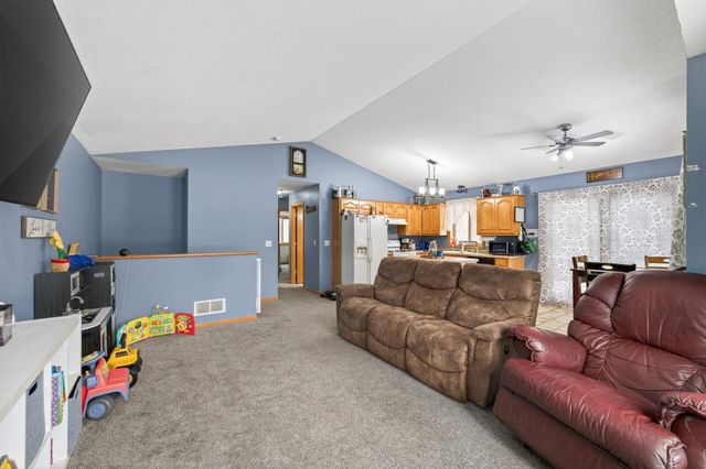 14137 314th Avenue NW, Princeton, MN 55371