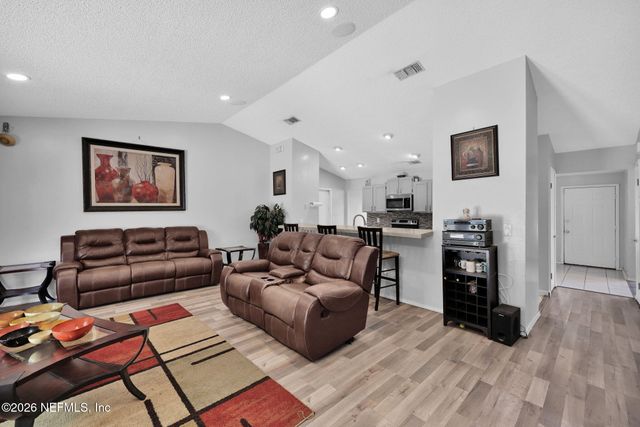 6420 DIAMOND LEAF Court N, Jacksonville, FL 32244