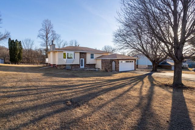 712 FAIRFIELD Road, Port Byron, IL 61275