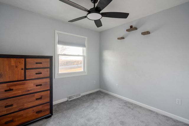 712 FAIRFIELD Road, Port Byron, IL 61275