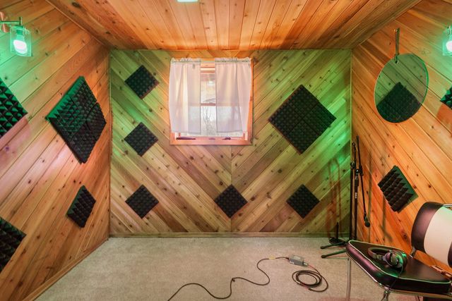 712 FAIRFIELD Road, Port Byron, IL 61275