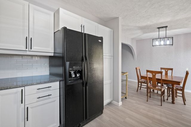 712 FAIRFIELD Road, Port Byron, IL 61275