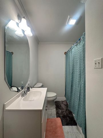 615 Carlisle Dr, Kilgore, TX 75662