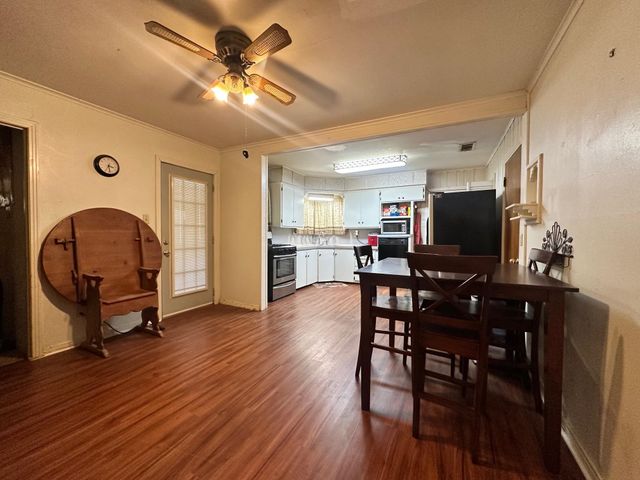 615 Carlisle Dr, Kilgore, TX 75662