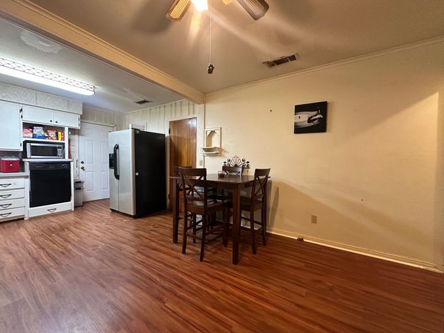 615 Carlisle Dr, Kilgore, TX 75662