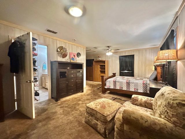 615 Carlisle Dr, Kilgore, TX 75662