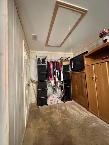 615 Carlisle Dr, Kilgore, TX 75662