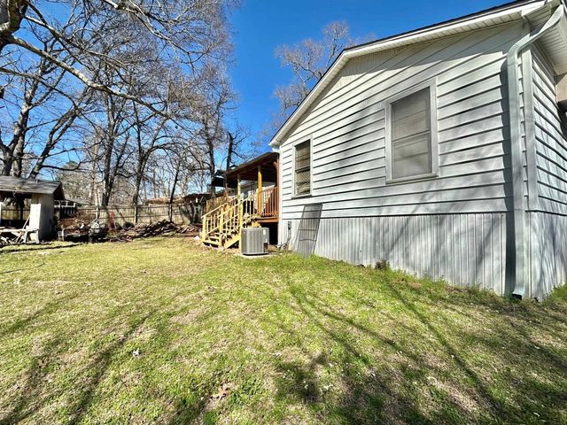 615 Carlisle Dr, Kilgore, TX 75662