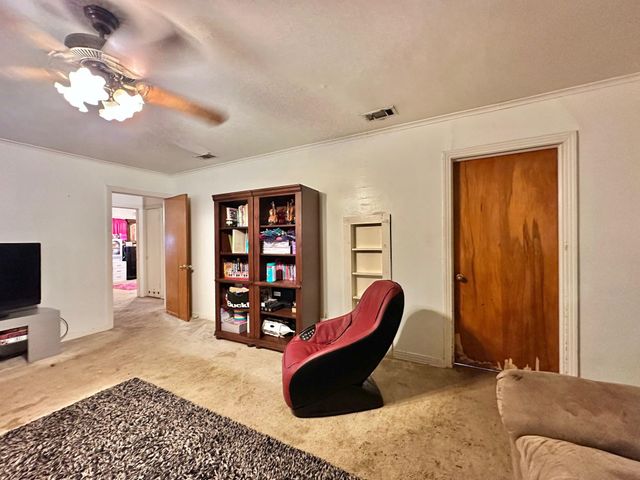 615 Carlisle Dr, Kilgore, TX 75662