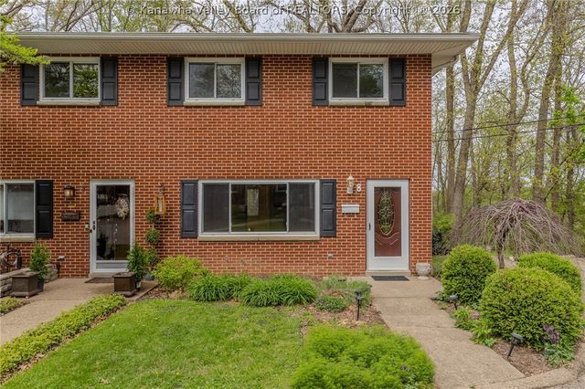 8 Vest Place, Charleston, WV 25314