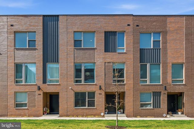 3104 PIERVIEW LN, Philadelphia, PA 19125