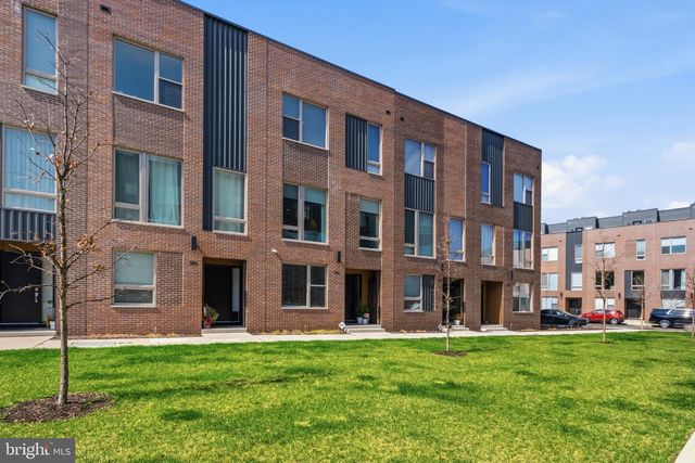 3104 PIERVIEW LN, Philadelphia, PA 19125