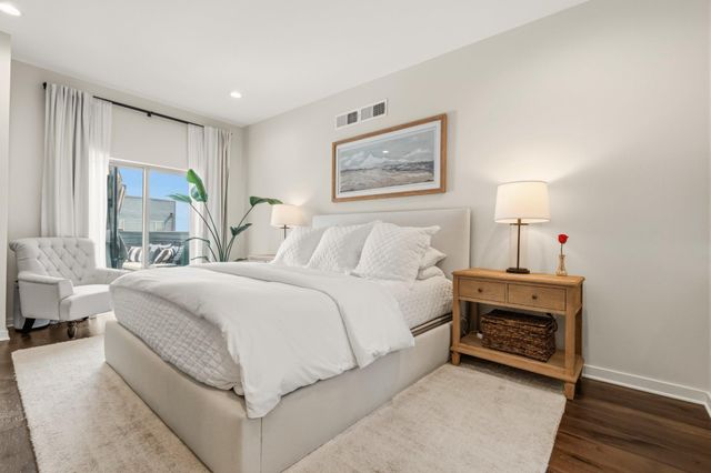 3104 PIERVIEW LN, Philadelphia, PA 19125