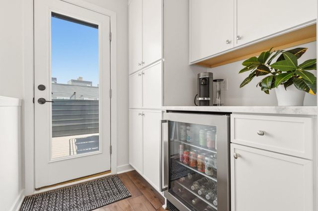 3104 PIERVIEW LN, Philadelphia, PA 19125