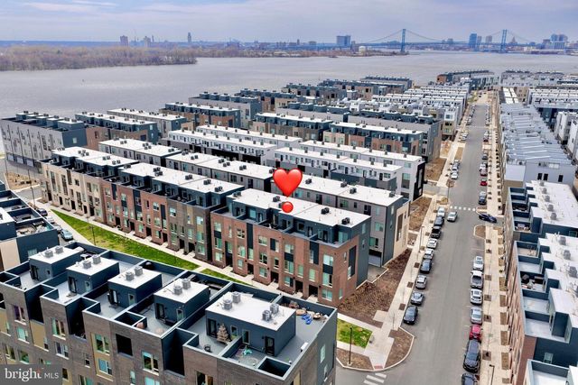 3104 PIERVIEW LN, Philadelphia, PA 19125