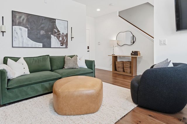 3104 PIERVIEW LN, Philadelphia, PA 19125