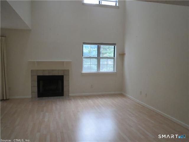 105 The Mews 105, Rocky Hill, CT 06067