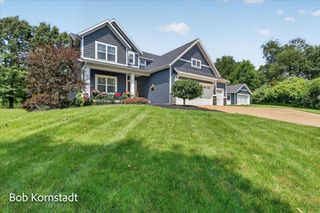 8059 Buttrick Ridge Trail SE, Alto, MI 49302