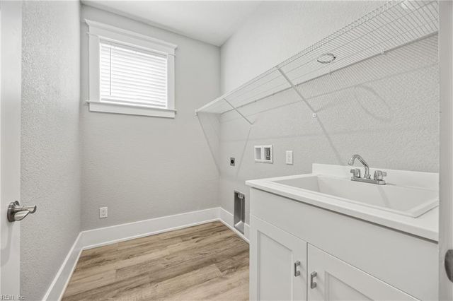 119 Creek LN, Suffolk, VA 23435