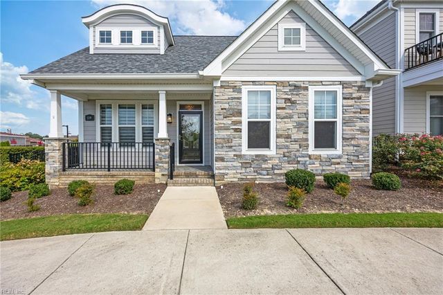 119 Creek LN, Suffolk, VA 23435