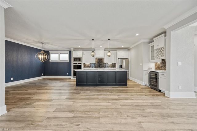 119 Creek LN, Suffolk, VA 23435