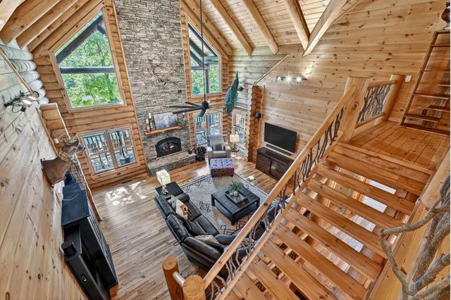505 Old Salem Road, Mineral Bluff, GA 30559