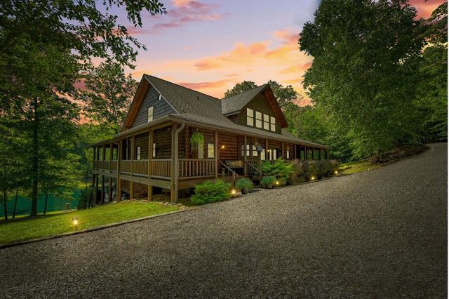 505 Old Salem Road, Mineral Bluff, GA 30559