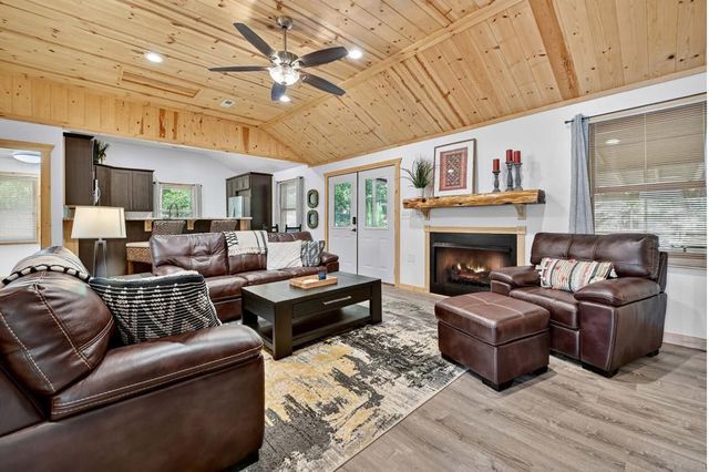 505 Old Salem Road, Mineral Bluff, GA 30559
