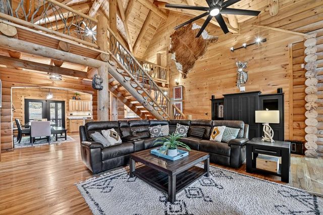 505 Old Salem Road, Mineral Bluff, GA 30559