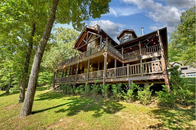 505 Old Salem Road, Mineral Bluff, GA 30559