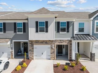 685 Leland Hill Circle, Zebulon, NC 27597