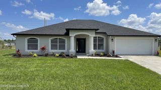 514 Hobart Avenue NW, Palm Bay, FL 32907