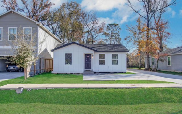 8134 Richland Drive A, Houston, TX 77028