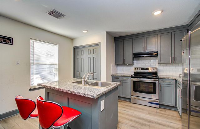 8134 Richland Drive A, Houston, TX 77028