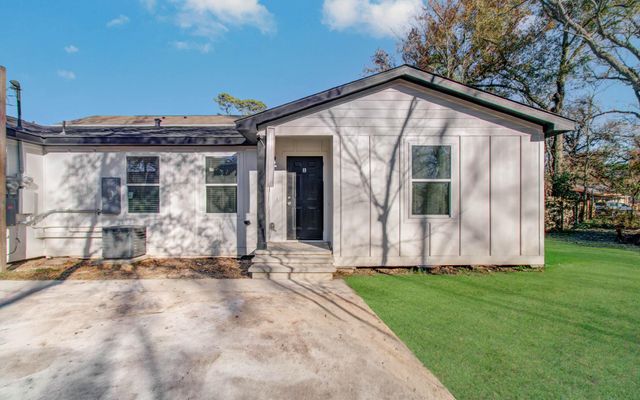 8134 Richland Drive A, Houston, TX 77028