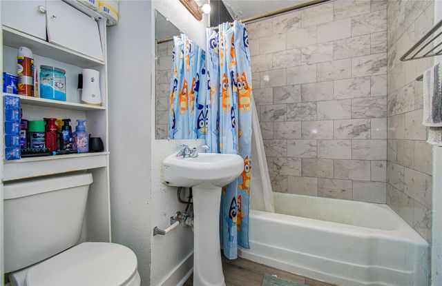 8134 Richland Drive A, Houston, TX 77028