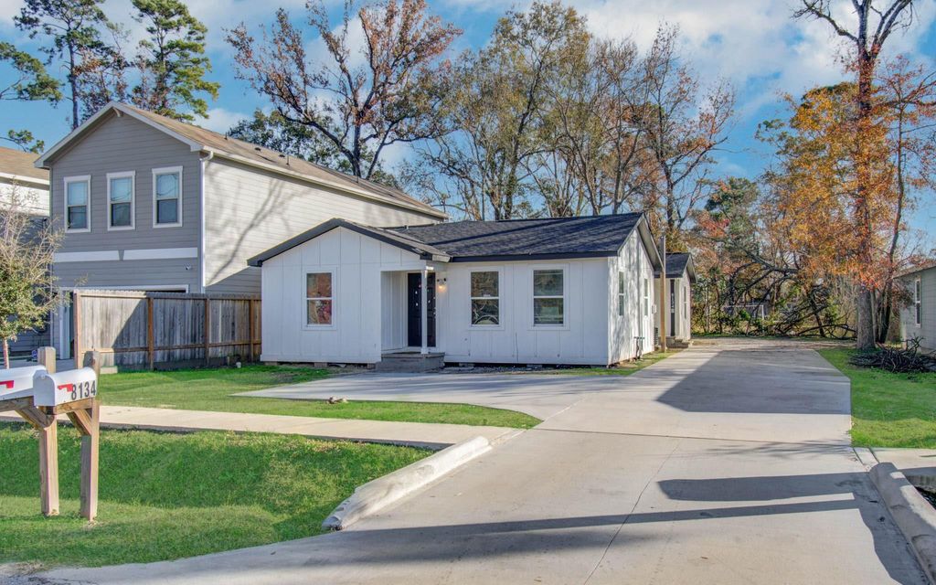 8134 Richland Drive A, Houston, TX 77028