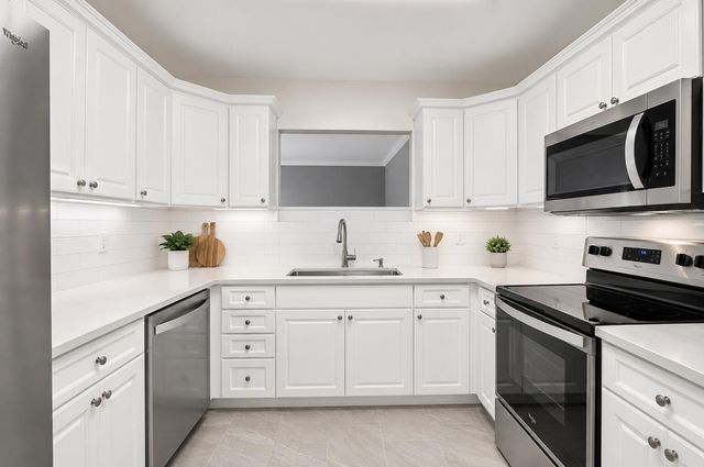 9510 Affirmed Lane, Boca Raton, FL 33496