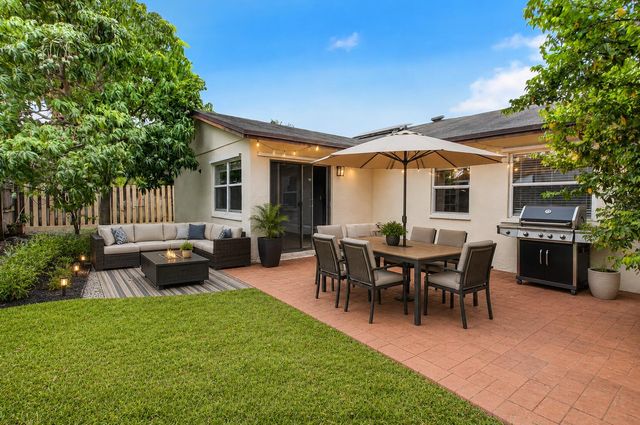9510 Affirmed Lane, Boca Raton, FL 33496