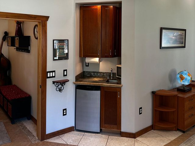 6421 S Dorset Rd, Spokane, WA 99224