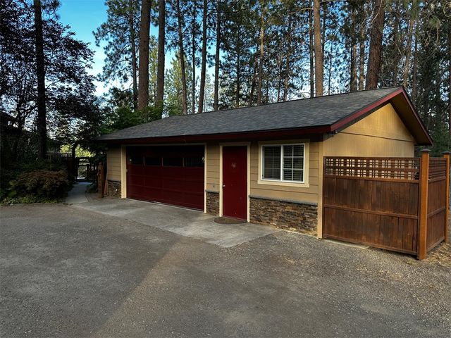 6421 S Dorset Rd, Spokane, WA 99224