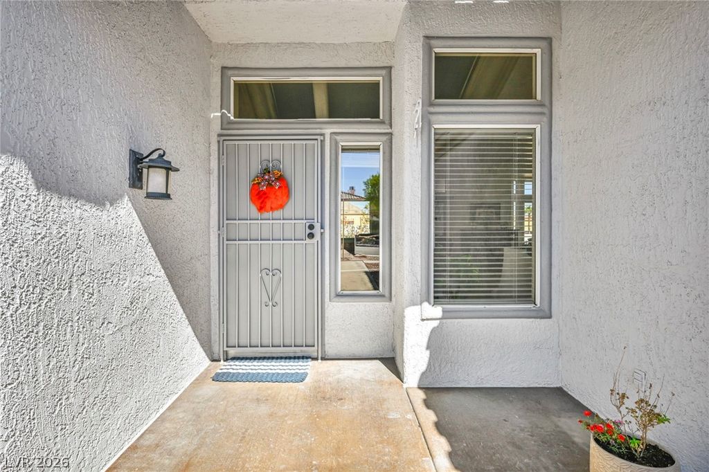 10020 Villa Ridge Drive, Las Vegas, NV 89134 — photo 5