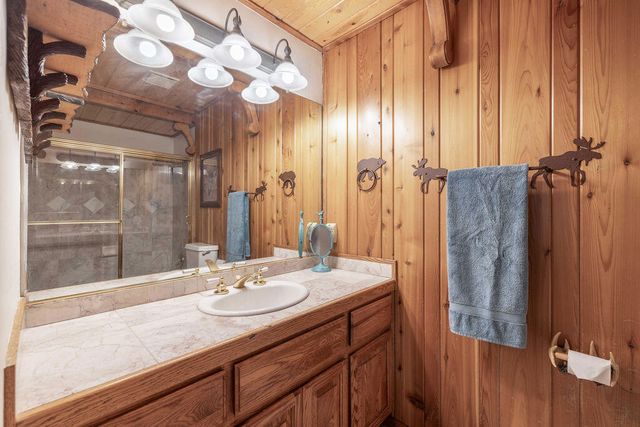 1000 Holden Avenue, Big Bear, CA 92314