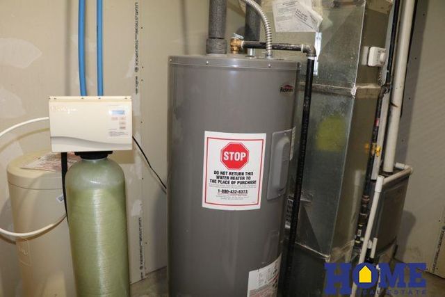 1502 Spruce Street, Wahoo, NE 68066