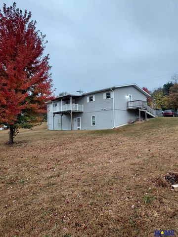 1502 Spruce Street, Wahoo, NE 68066