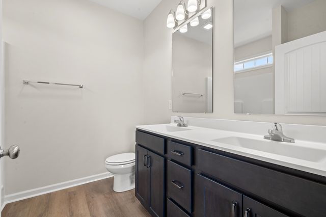 1142 W Business 9, Loris, SC 29569