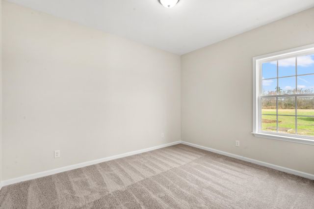 1142 W Business 9, Loris, SC 29569