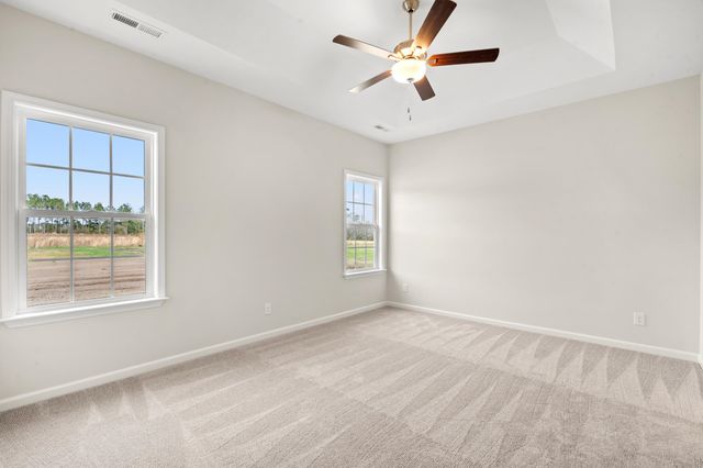 1142 W Business 9, Loris, SC 29569